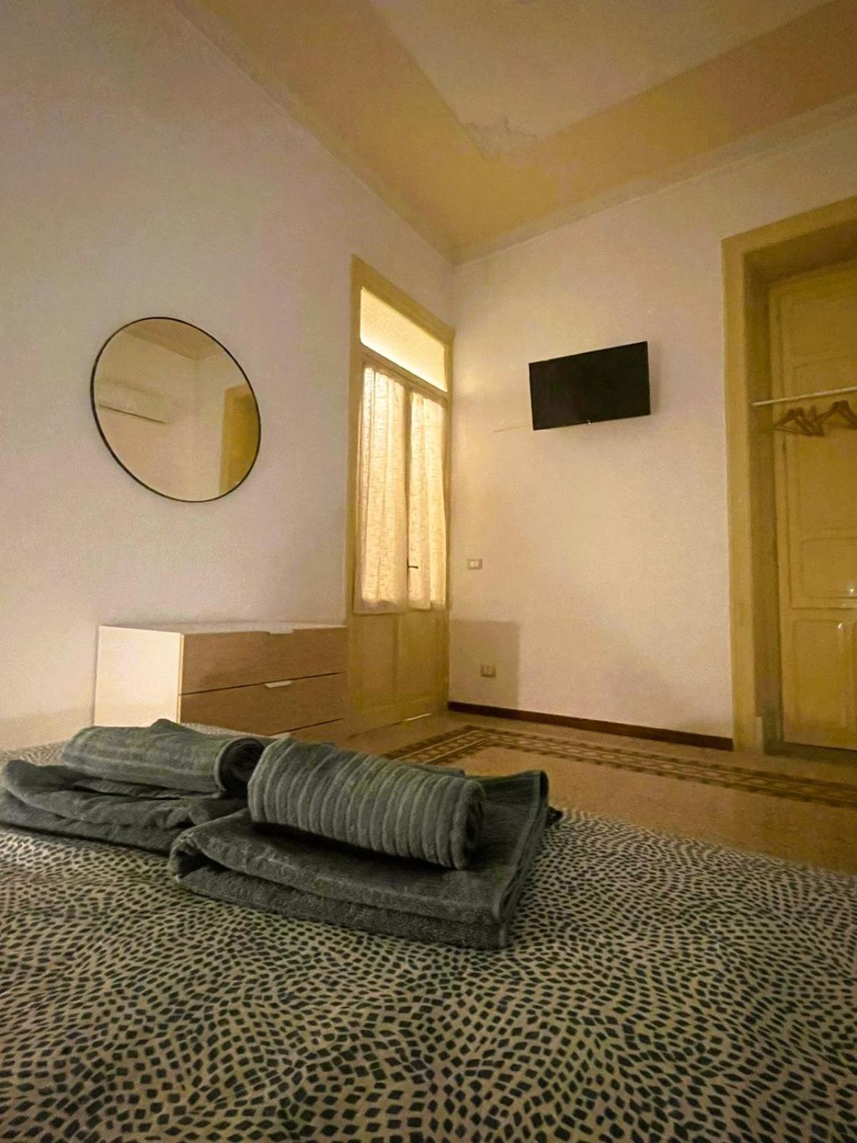 Olivuzza Rooms In Apartment باليرمو المظهر الخارجي الصورة