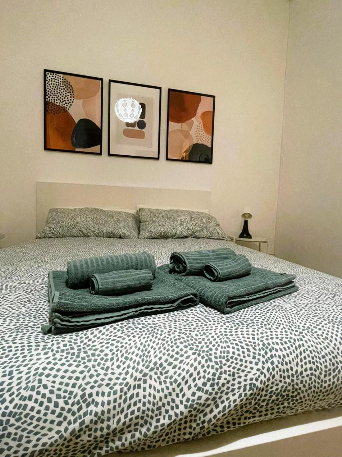 Olivuzza Rooms In Apartment باليرمو المظهر الخارجي الصورة