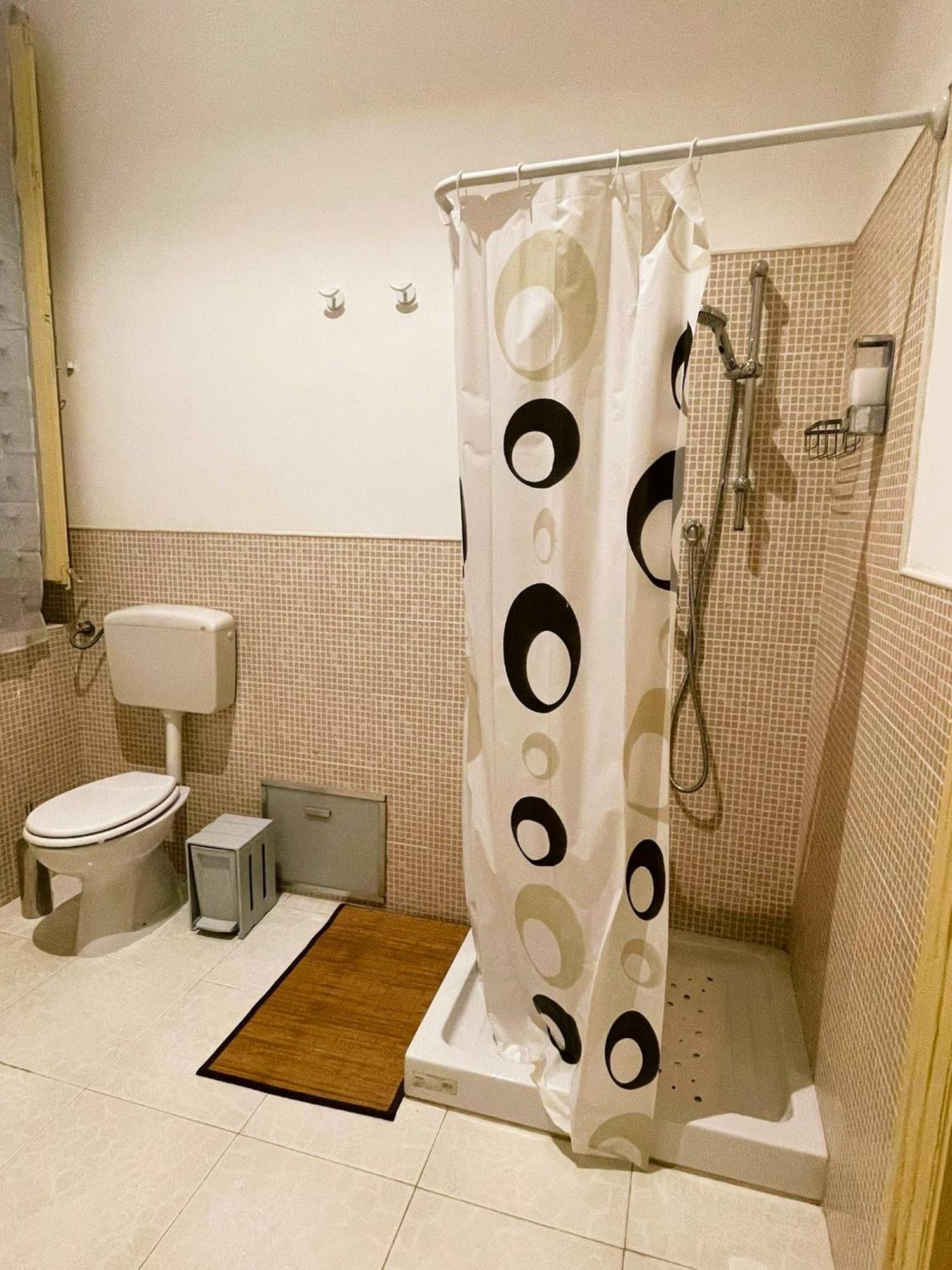 Olivuzza Rooms In Apartment باليرمو المظهر الخارجي الصورة