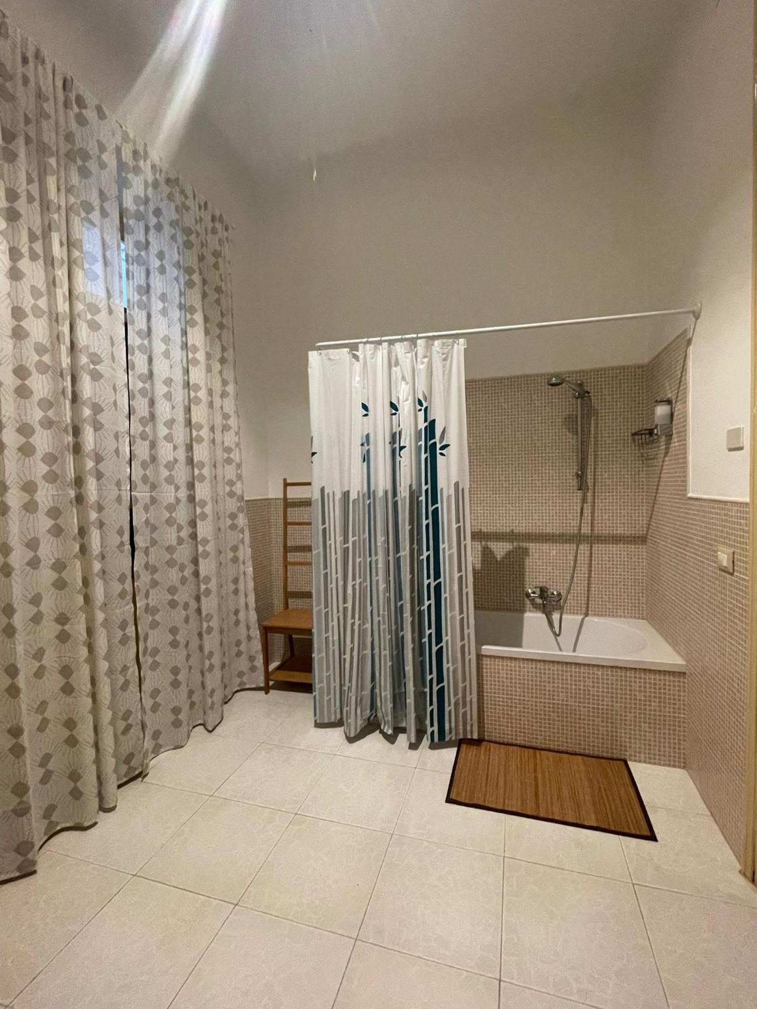 Olivuzza Rooms In Apartment باليرمو المظهر الخارجي الصورة